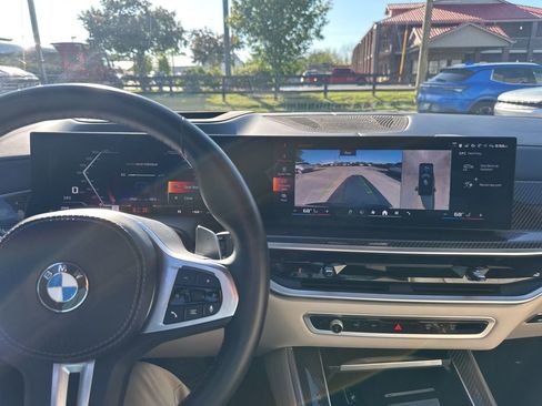Used 2024 BMW X5 M60i image 9
