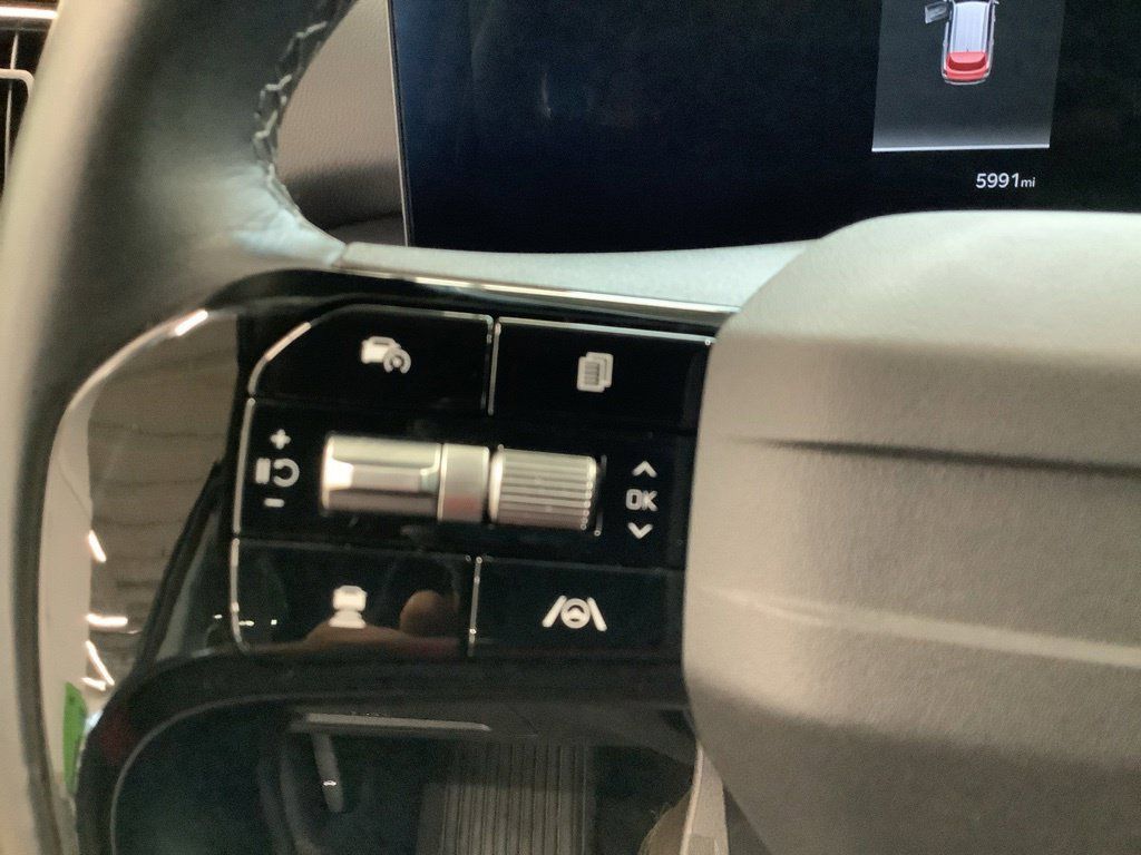 Certified 2026 Kia Sorento EX AWD/4WD image 14