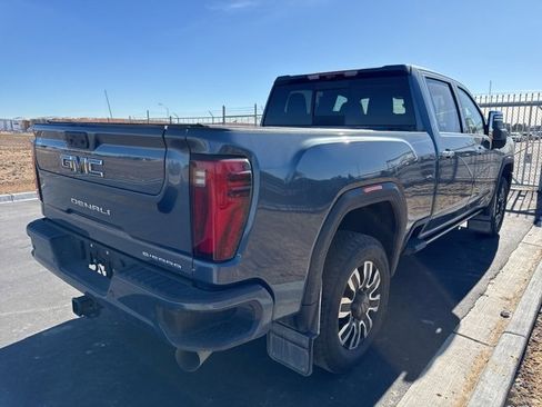 Used 2025 GMC Sierra 3500 Denali Ultimate image 4