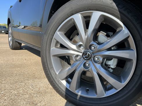 Used 2025 MAZDA CX-30 AWD 2.5 S w/ Premium Package image 8