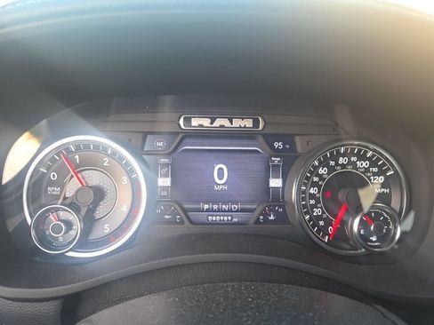Used 2023 RAM 2500 Laramie AWD/4WD image 24