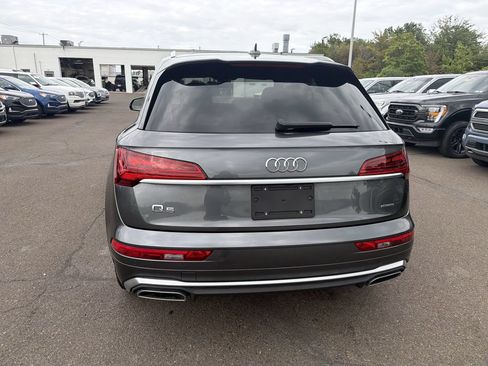 Used 2023 Audi Q5 2.0T Premium w/ Convenience Package AWD/4WD image 4