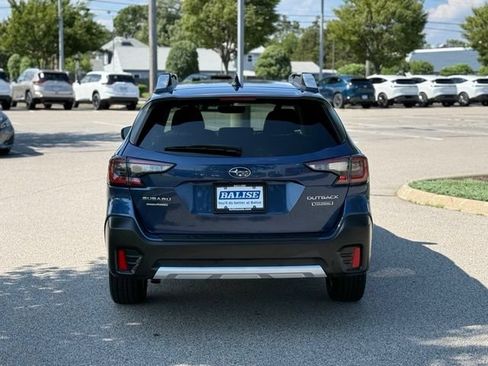 Used 2020 Subaru Outback Touring AWD/4WD image 6