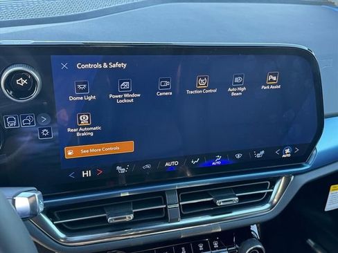 New 2026 Chevrolet Equinox EV LT image 23