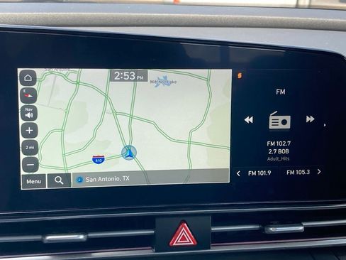 Used 2024 Hyundai Elantra SEL FWD image 19