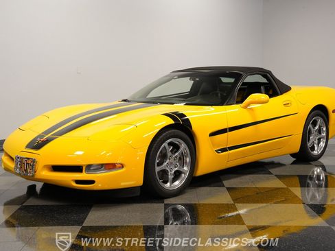 Used 2000 Chevrolet Corvette Convertible w/ Memory Pkg image 6