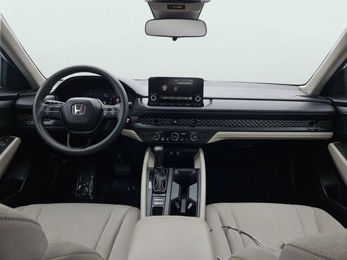 Certified 2023 Honda Accord LX image 11