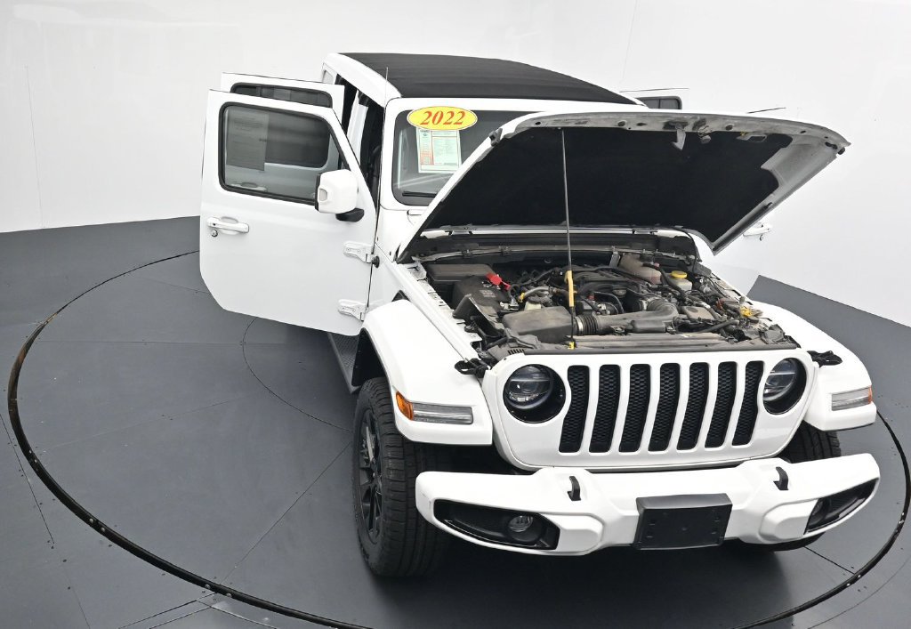 Used 2022 Jeep Wrangler Unlimited Sahara AWD/4WD image 39