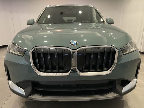 Used 2023 BMW X1 xDrive28i w/ Premium Package AWD/4WD image 2
