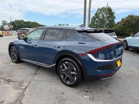 Used 2025 Kia EV6 Light RWD image 11