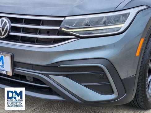 Used 2022 Volkswagen Tiguan SE FWD image 10