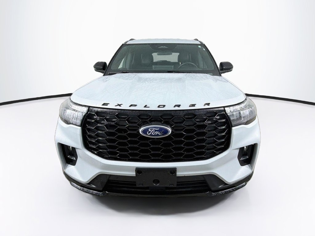 Used 2026 Ford Explorer ST-Line AWD/4WD image 2