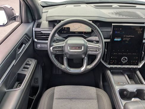 Used 2025 GMC Acadia Elevation FWD image 18