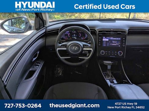 Certified 2022 Hyundai Tucson SE image 16