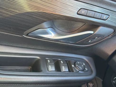 Used 2024 GMC Terrain SLT image 22