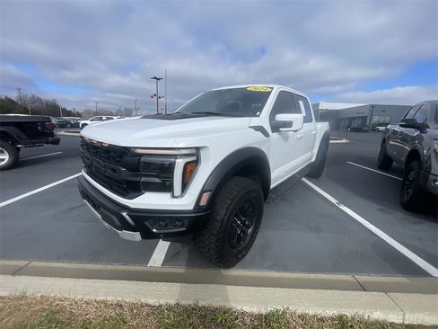 Used 2024 Ford F150 Raptor image 4