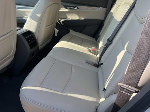 Used 2018 Cadillac XT5 Luxury w/ Driver Awareness Package FWD image 21