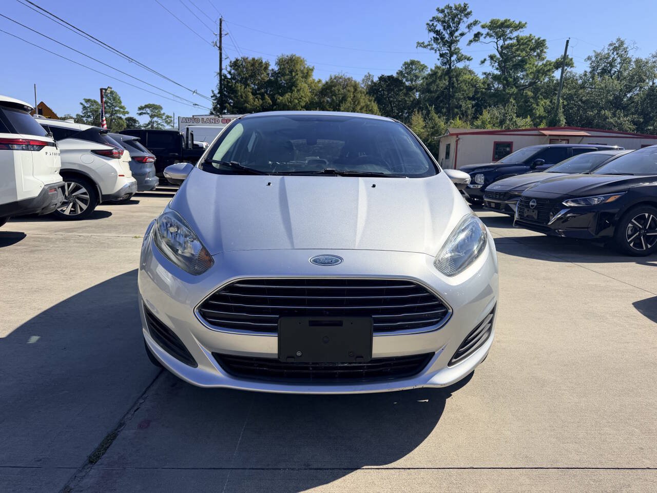 Used 2016 Ford Fiesta SE FWD image 4