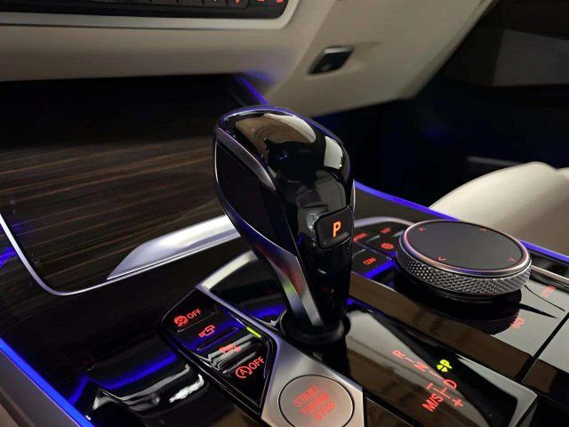 Used 2020 BMW X5 sDrive40i w/ M Sport Package RWD image 57
