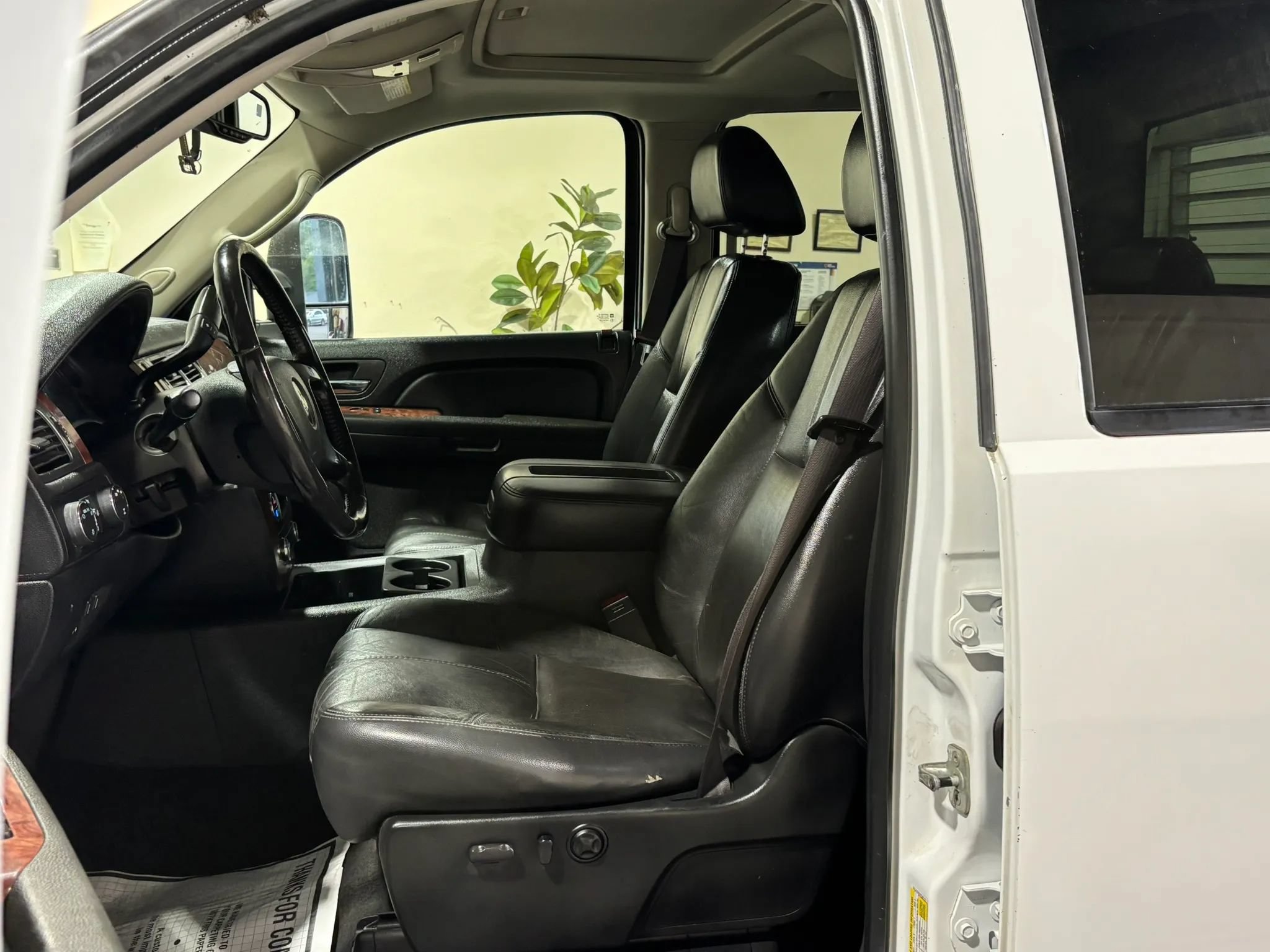 Used 2007 Chevrolet Silverado 3500 LTZ AWD/4WD image 14