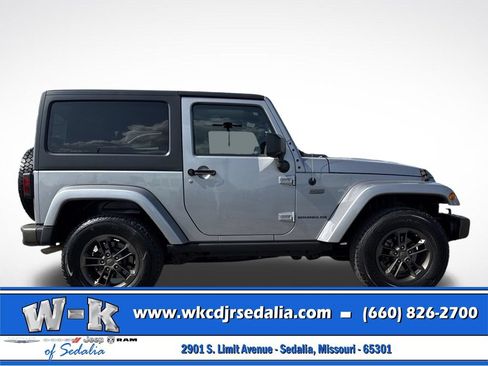 Certified 2016 Jeep Wrangler Sahara AWD/4WD image 7