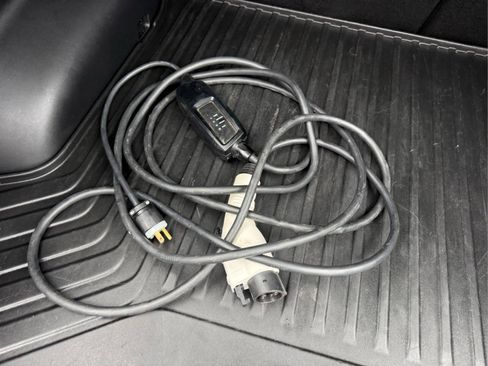 Used 2022 Kia EV6 Wind w/ Wind Technology Package AWD/4WD image 9