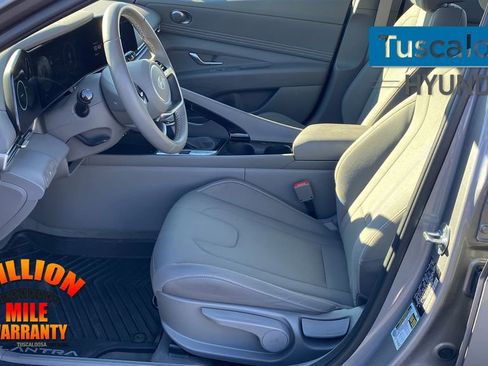 Used 2024 Hyundai Elantra SEL w/ Convenience Package image 24