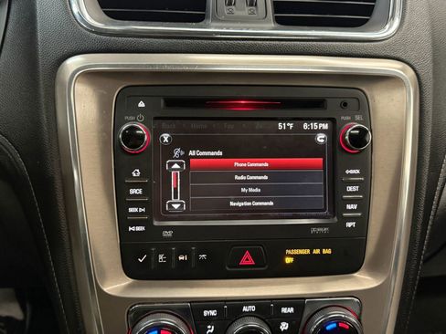 Used 2013 GMC Acadia Denali image 34