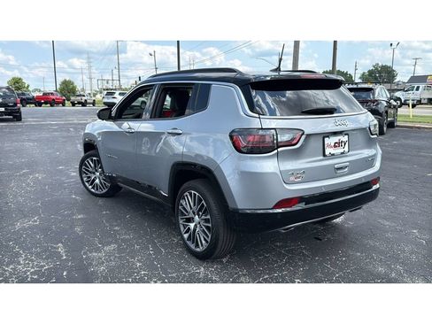 Used 2023 Jeep Compass Limited w/ Elite Group AWD/4WD image 5