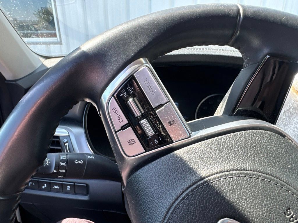Used 2020 Kia Telluride S AWD/4WD image 12