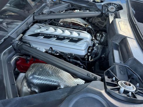 Used 2020 Chevrolet Corvette Stingray Coupe w/ 1LT image 38