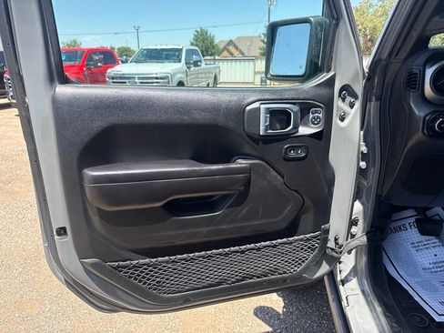Used 2021 Jeep Wrangler Unlimited Sport AWD/4WD image 11