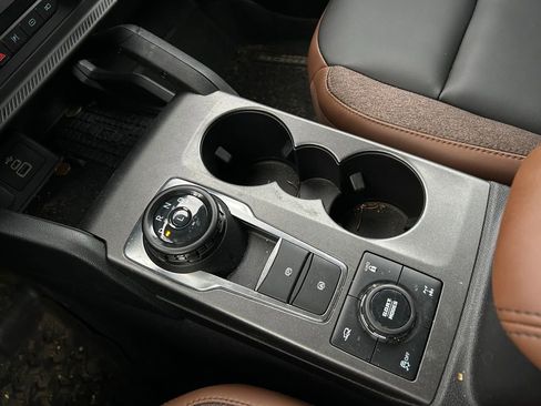 Used 2025 Ford Bronco Sport Outer Banks w/ Sasquatch Outer Banks Package image 27