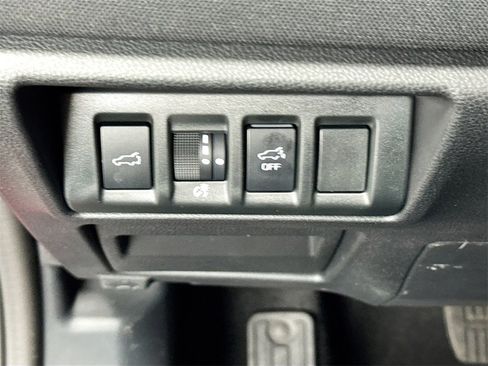 Certified 2024 Subaru Outback Premium image 6