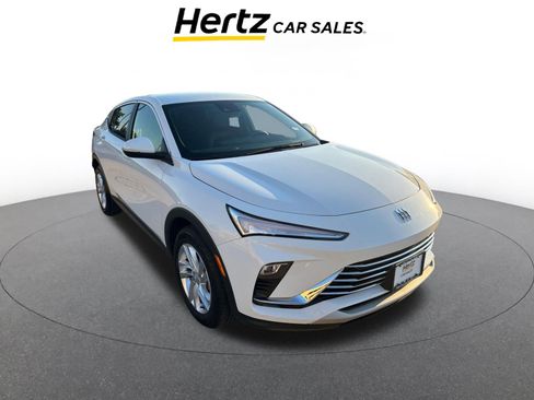 Used 2025 Buick Envista Preferred image 1