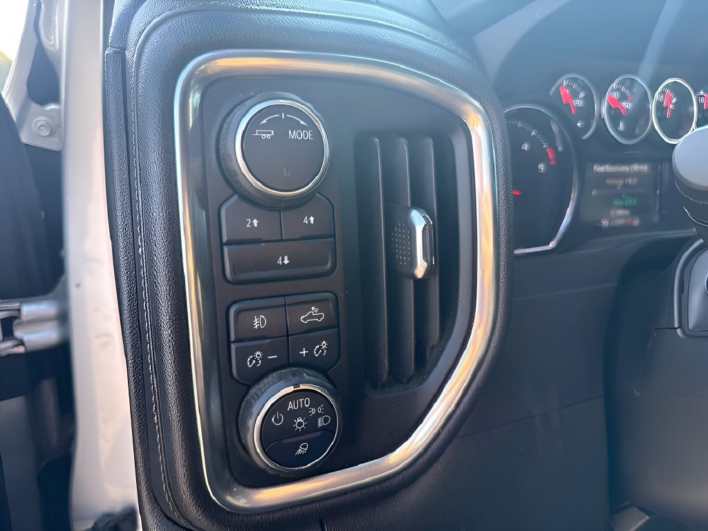 Used 2022 Chevrolet Silverado 2500 LT w/ Convenience Package AWD/4WD image 13