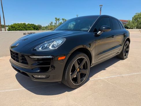 Used 2015 Porsche Macan S w/ Premium Package AWD/4WD image 4