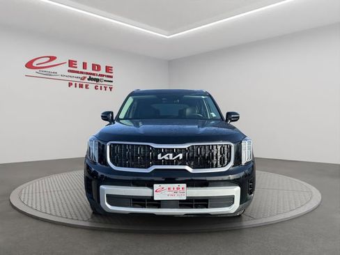 Used 2025 Kia Telluride EX w/ EX Captain's Chair Package image 10