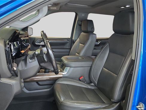 Used 2022 Chevrolet Silverado 1500 LT Trail Boss w/ LT Trail Boss Premium Package AWD/4WD image 12