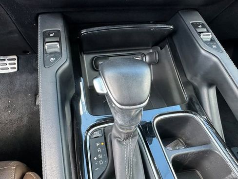 Used 2022 Kia Telluride SX w/ SX Prestige Package image 28