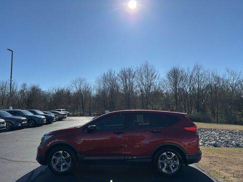 Used 2017 Honda CR-V EX image 2