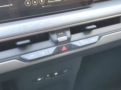 New 2026 Kia EV9 Wind AWD/4WD image 17