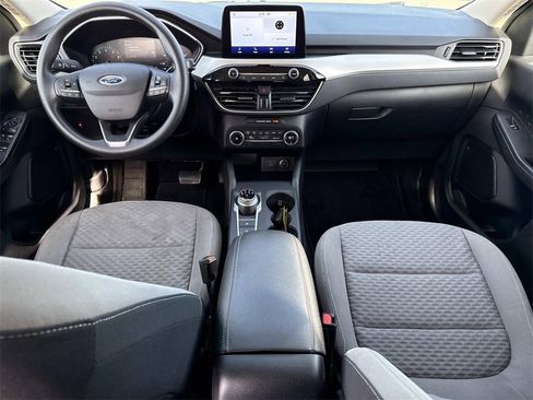 Used 2020 Ford Escape SE image 24