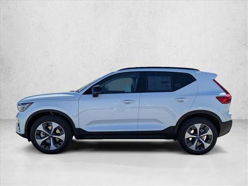 New 2026 Volvo XC40 B5 Plus w/ Protection Package Premier image 6