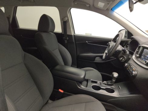 Used 2019 Kia Sorento LX image 21
