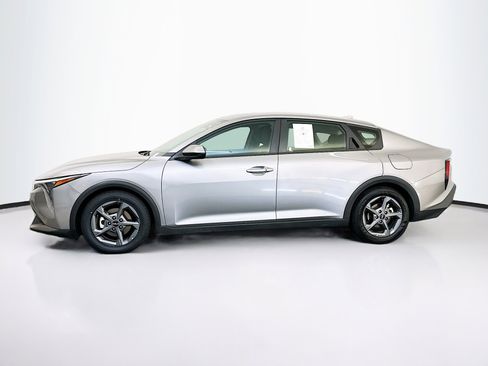 Used 2025 Kia K4 LXS image 4