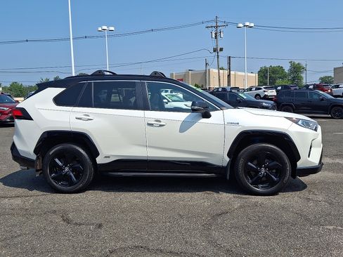 Certified 2020 Toyota RAV4 XSE w/ Carpet Mat Package image 8