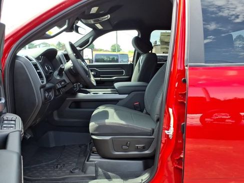New 2026 RAM 2500 Big Horn AWD/4WD image 6