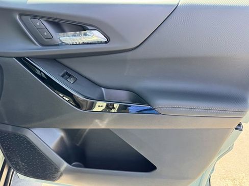 New 2026 Chevrolet Equinox LT image 8