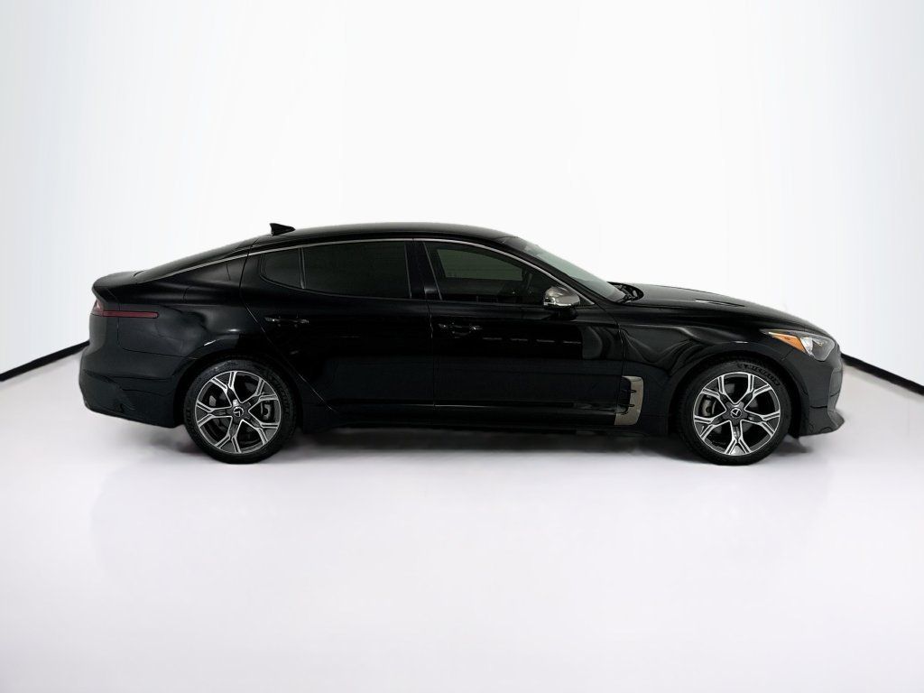 Used 2020 Kia Stinger GT-Line RWD image 4